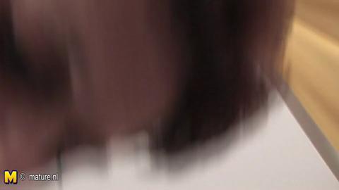 8158